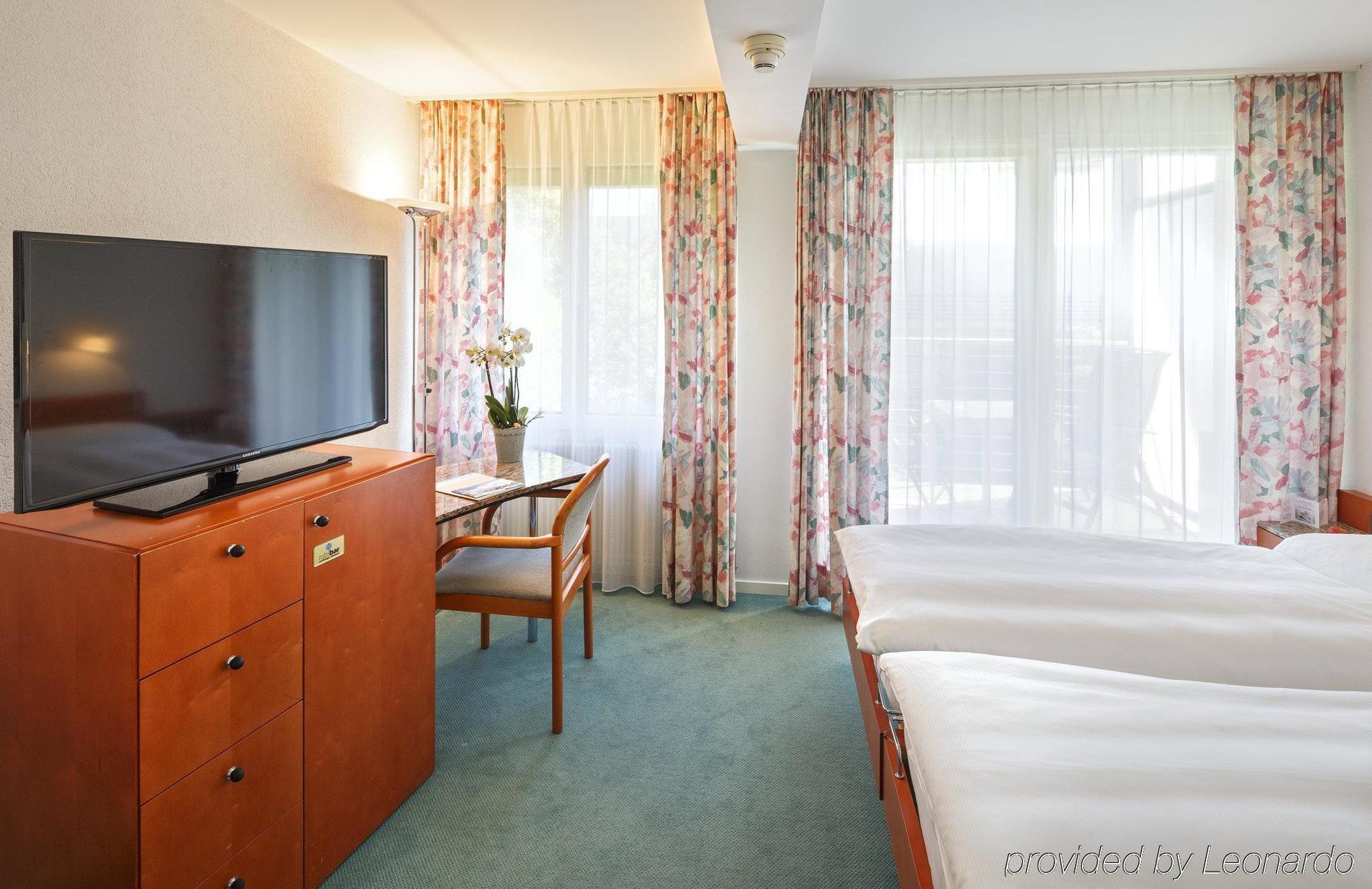 Wellness Hotel Tenedo - Thermalquellen Resort Bad Bad Zurzach エクステリア 写真