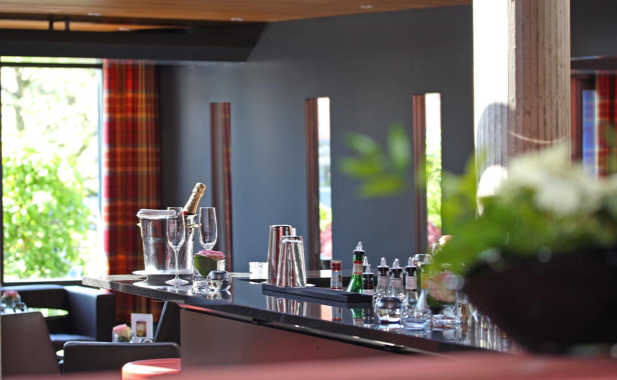Wellness Hotel Tenedo - Thermalquellen Resort Bad Bad Zurzach エクステリア 写真